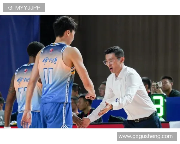 全远会精彩对决广东队迎战新疆队期待巅峰对决展现篮球魅力与团队精神 全远会精彩对决广东队迎战新疆队期待巅峰对决展现篮球魅力与团队精神