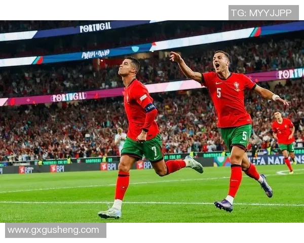 慕尼黑1860迎战布赫巴赫争夺胜利展现球队实力与斗志