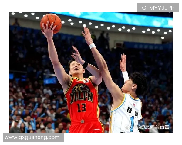 2016年CBA季后赛北京队与上海队激战正酣精彩瞬间回顾