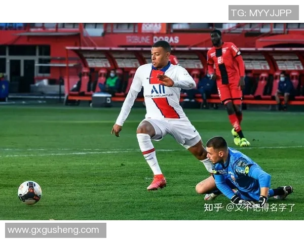 梅斯与里昂比赛结果分析及裁判判罚细节解析
