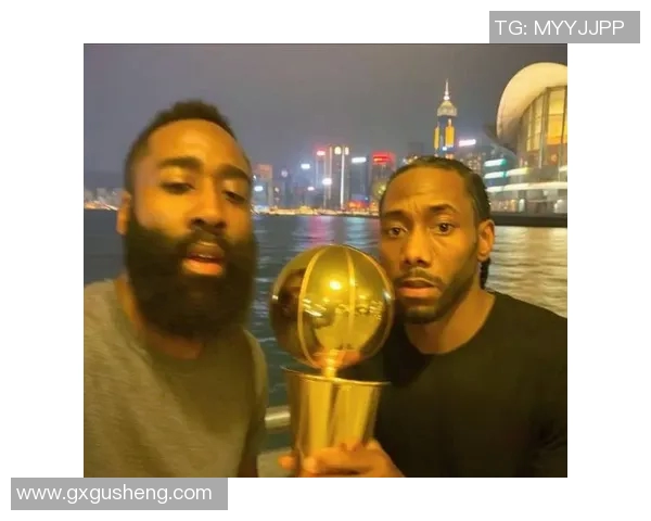 快船与爵士激战正酣NBA直播吧带你全程体验精彩瞬间