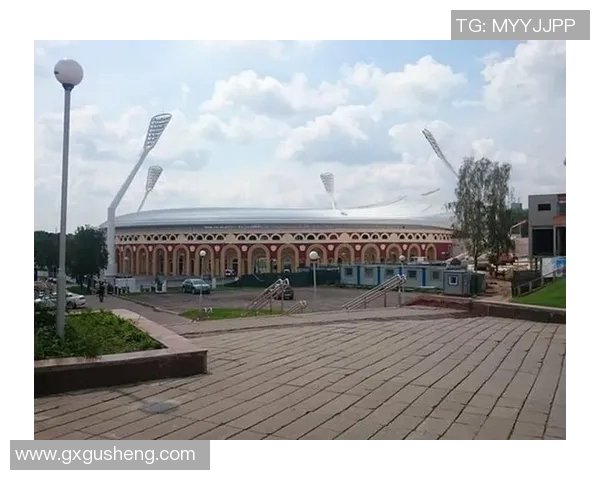 斯崔达与明斯克迪纳摩激战正酣谁将赢得这场精彩对决