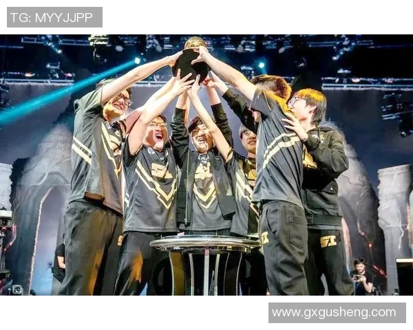 高校联赛特别报道：RNG从逆境中崛起的奋斗历程与荣耀时刻