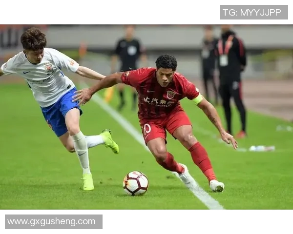 成都足球队以53分领跑邀请赛积分榜展现强劲实力