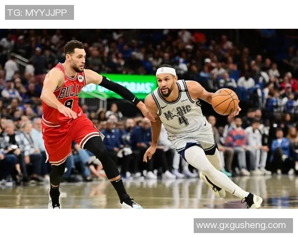 湖人对决火箭的精彩较量揭示了球队实力与战术的较大差异