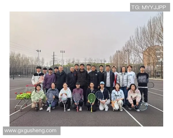 南京网球队技术争议引发热议球员表现与战术选择成焦点讨论